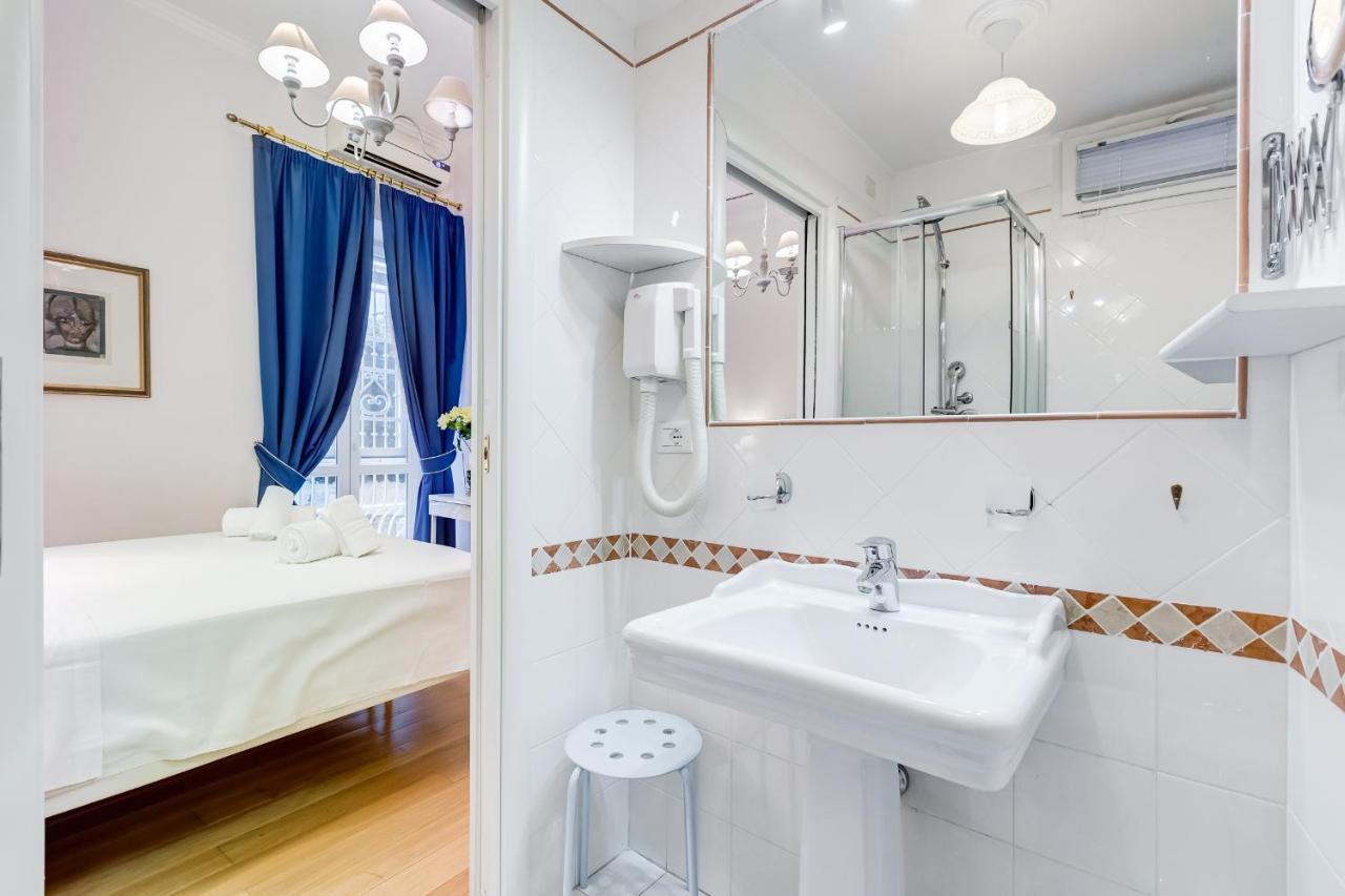 Trevi Fountain Modern Apartment Rome Exterior photo