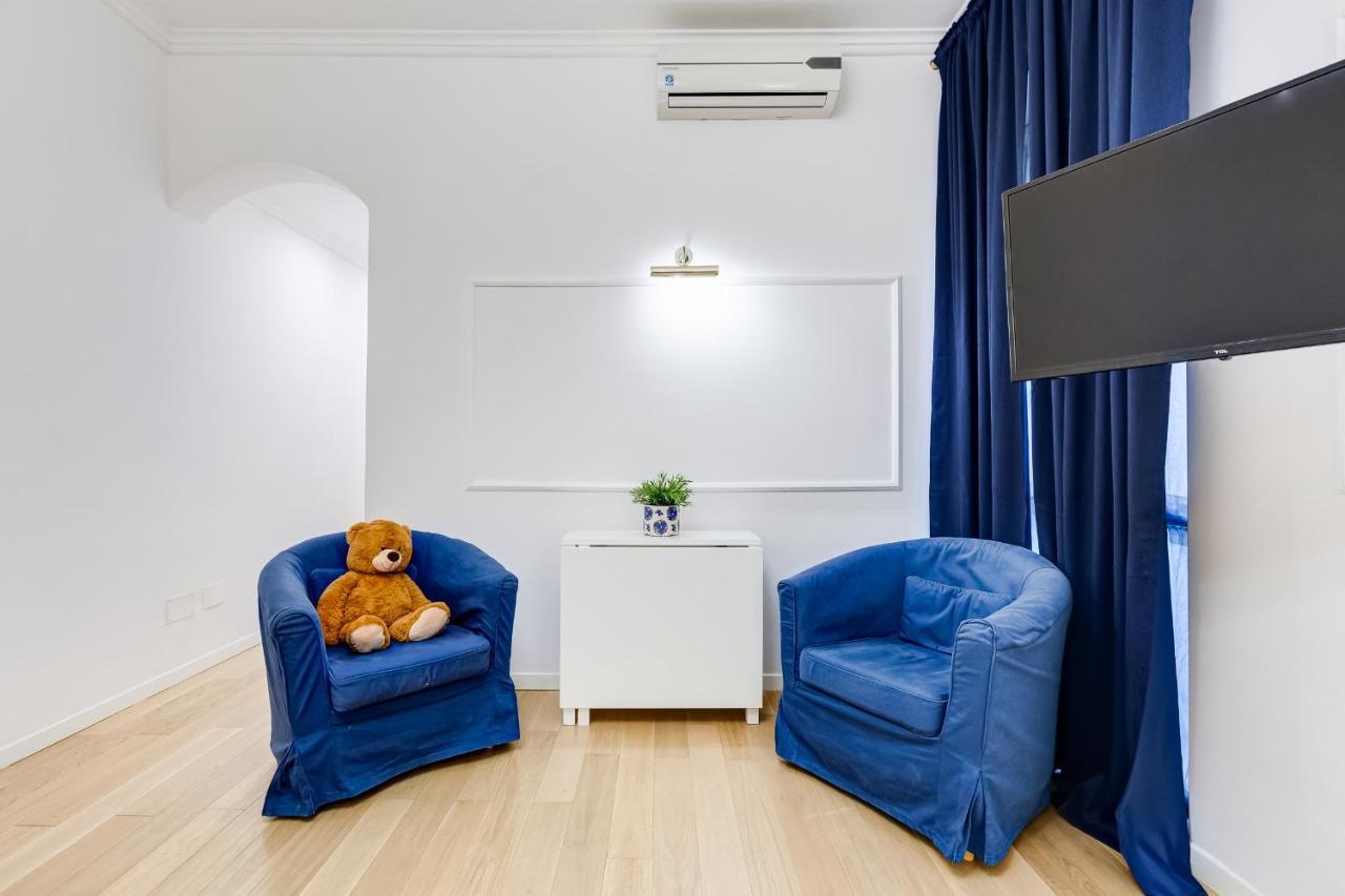 Trevi Fountain Modern Apartment Rome Exterior photo