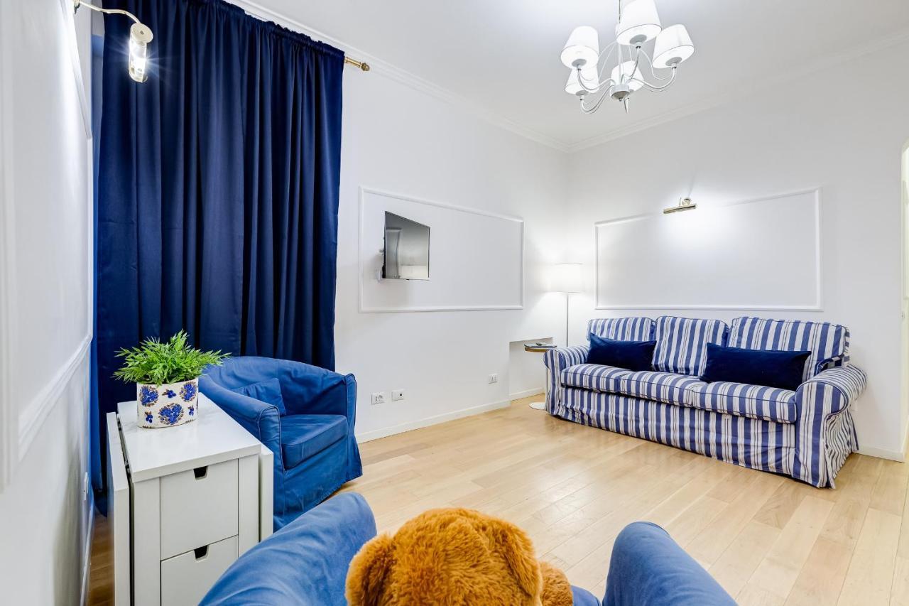 Trevi Fountain Modern Apartment Rome Exterior photo
